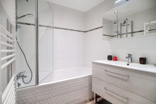 _agence-des-belleville_lv_images__lot_0000045567_13_29594460 _agence-des-belleville_lv_images__lot_0000045567_13_29594460