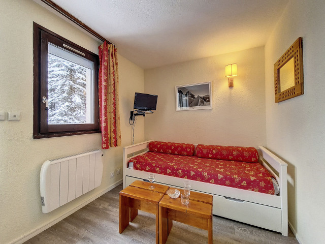 _agence-des-belleville_lv_images__lot_0000045633_10_32148862 _agence-des-belleville_lv_images__lot_0000045633_10_32148862