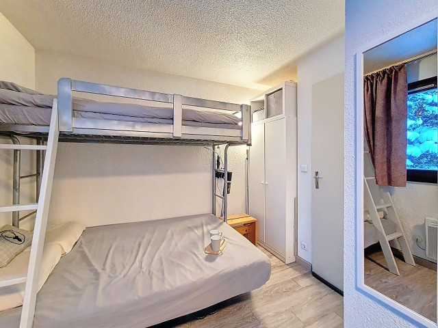 _agence-des-belleville_lv_images__lot_0000045637_07_28754072