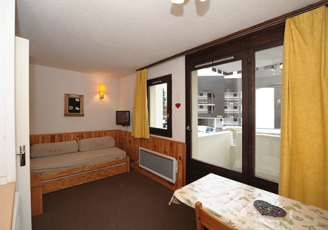 _agence-des-belleville_lv_images__lot_0000045648_01_32276704
