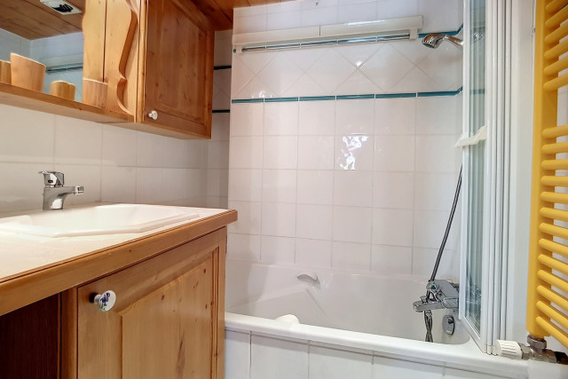 _agence-des-belleville_lv_images__lot_0000045690_12_27902343 _agence-des-belleville_lv_images__lot_0000045690_12_27902343