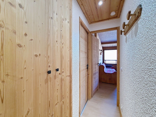 _agence-des-belleville_lv_images__lot_0000045700_10_29634902 _agence-des-belleville_lv_images__lot_0000045700_10_29634902