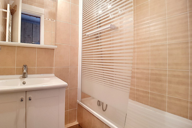 _agence-des-belleville_lv_images__lot_0000045858_10_27486305 _agence-des-belleville_lv_images__lot_0000045858_10_27486305