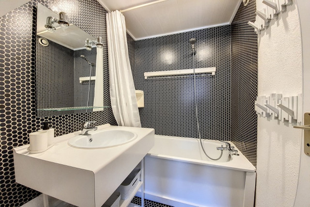 _agence-des-belleville_lv_images__lot_0000045880_12_28404863