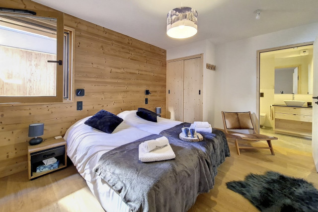 _agence-des-belleville_lv_images__lot_0000070217_14_27537914 _agence-des-belleville_lv_images__lot_0000070217_14_27537914