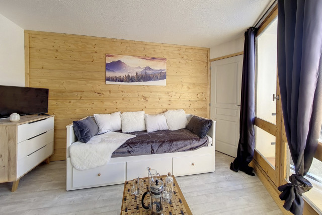 _agence-des-belleville_lv_images__lot_0000070292_02_32320157 _agence-des-belleville_lv_images__lot_0000070292_02_32320157