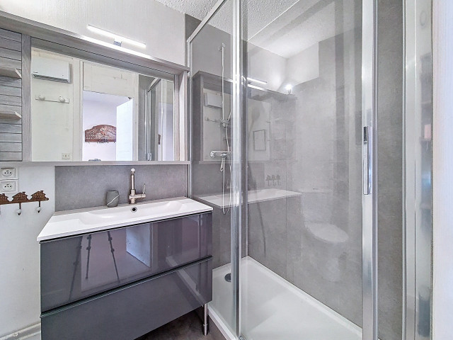 _agence-des-belleville_lv_images__lot_0000070419_07_28153082