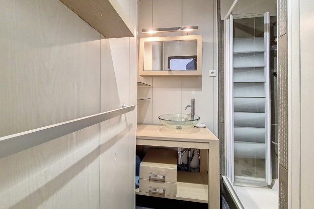 _agence-des-belleville_lv_images__lot_0000070425_04_29715096