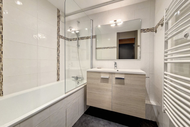 _agence-des-belleville_lv_images__lot_0000070465_04_28975276 _agence-des-belleville_lv_images__lot_0000070465_04_28975276