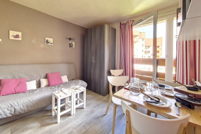 _agence-des-belleville_lv_images__lot_0000070491_02_29999003