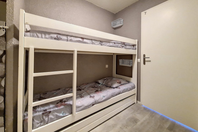 _agence-des-belleville_lv_images__lot_0000070491_04_27696226