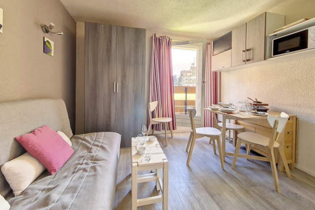 _agence-des-belleville_lv_images__lot_0000070491_11_29795373 _agence-des-belleville_lv_images__lot_0000070491_11_29795373