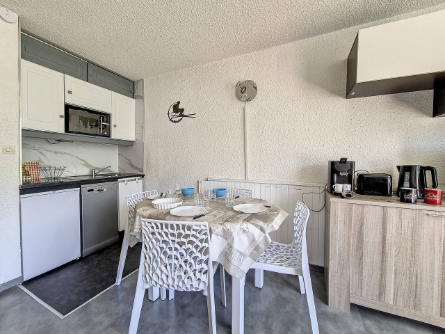 _agence-des-belleville_lv_images__lot_0000070497_03_30016439