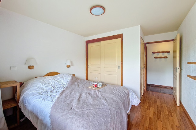 _agence-des-belleville_lv_images__lot_0000070618_10_28934993 _agence-des-belleville_lv_images__lot_0000070618_10_28934993