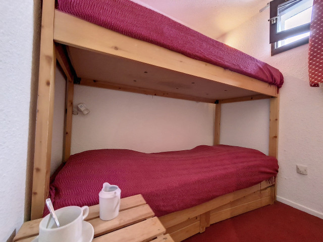 _agence-des-belleville_lv_images__lot_0000070621_06_28752809 _agence-des-belleville_lv_images__lot_0000070621_06_28752809