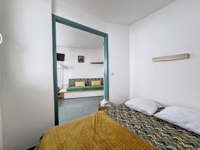 _agence-des-belleville_lv_images__lot_0000070649_06_30000643