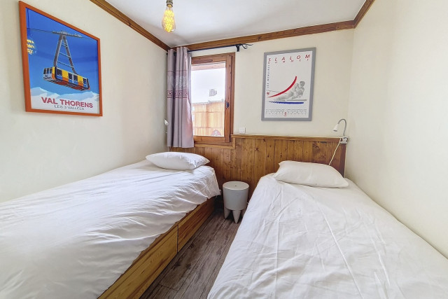 _agence-des-belleville_lv_images__lot_0000070702_08_27481854 _agence-des-belleville_lv_images__lot_0000070702_08_27481854