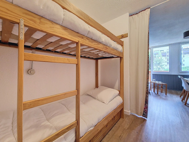 _agence-des-belleville_lv_images__lot_0000070860_04_30021193