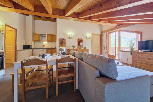 _agence-des-belleville_lv_images__lot_0000070866_07_29290785 _agence-des-belleville_lv_images__lot_0000070866_07_29290785