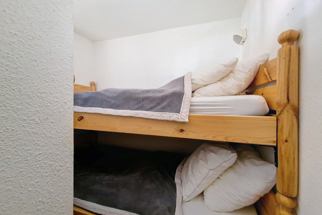 _agence-des-belleville_lv_images__lot_0000070954_06_30097634