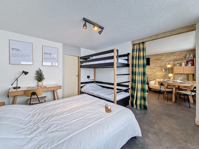 _agence-des-belleville_lv_images__lot_0000071014_08_28342671