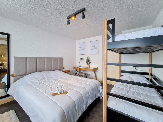 _agence-des-belleville_lv_images__lot_0000071014_09_32169670