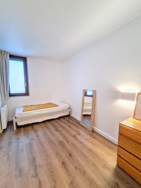 _agence-des-belleville_lv_images__lot_0000071015_10_27861258 _agence-des-belleville_lv_images__lot_0000071015_10_27861258