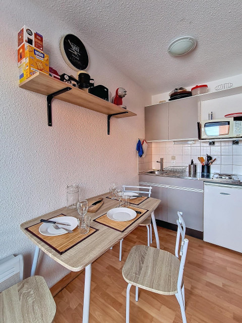 _agence-des-belleville_lv_images__lot_0000071029_05_28090165