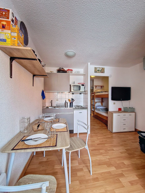 _agence-des-belleville_lv_images__lot_0000071029_07_29974928