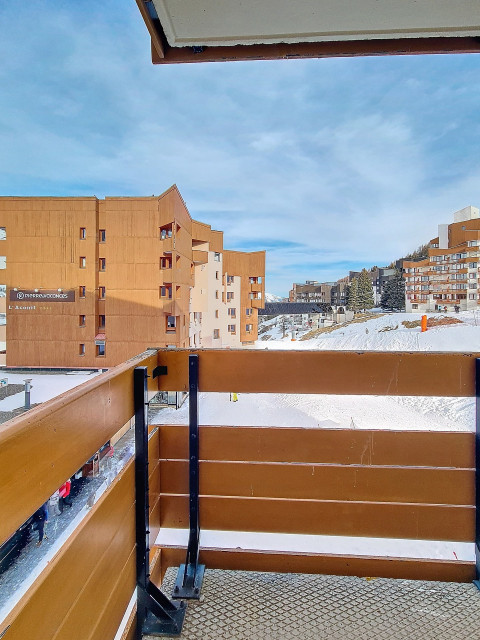 _agence-des-belleville_lv_images__lot_0000071029_11_32150637 _agence-des-belleville_lv_images__lot_0000071029_11_32150637
