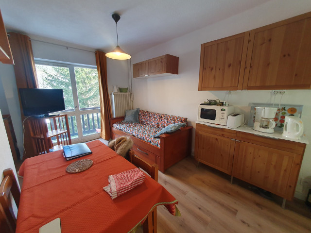 _agence-des-belleville_lv_images__lot_0000071037_01_29841193 _agence-des-belleville_lv_images__lot_0000071037_01_29841193