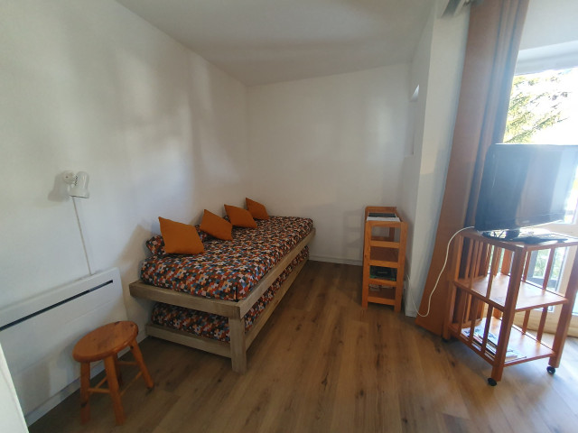 _agence-des-belleville_lv_images__lot_0000071037_02_29015570