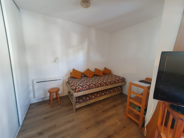 _agence-des-belleville_lv_images__lot_0000071037_03_27520562 _agence-des-belleville_lv_images__lot_0000071037_03_27520562