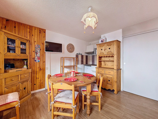 _agence-des-belleville_lv_images__lot_0000071039_03_32295471