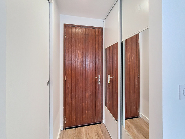 _agence-des-belleville_lv_images__lot_0000071046_14_27595465 _agence-des-belleville_lv_images__lot_0000071046_14_27595465