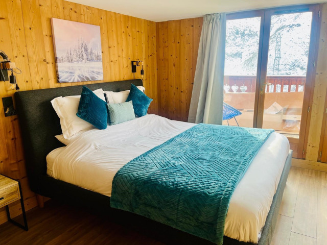 _agence-des-belleville_lv_images__lot_0000071050_13_28707878 _agence-des-belleville_lv_images__lot_0000071050_13_28707878