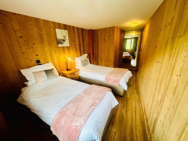 _agence-des-belleville_lv_images__lot_0000071054_06_30122965