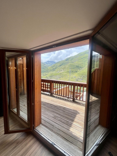 _agence-des-belleville_lv_images__lot_0000071054_08_28973664 _agence-des-belleville_lv_images__lot_0000071054_08_28973664