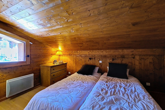 _agence-des-belleville_lv_images__lot_0000071061_08_27480456 _agence-des-belleville_lv_images__lot_0000071061_08_27480456