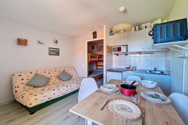 _agence-des-belleville_lv_images__lot_0000071065_01_29172854