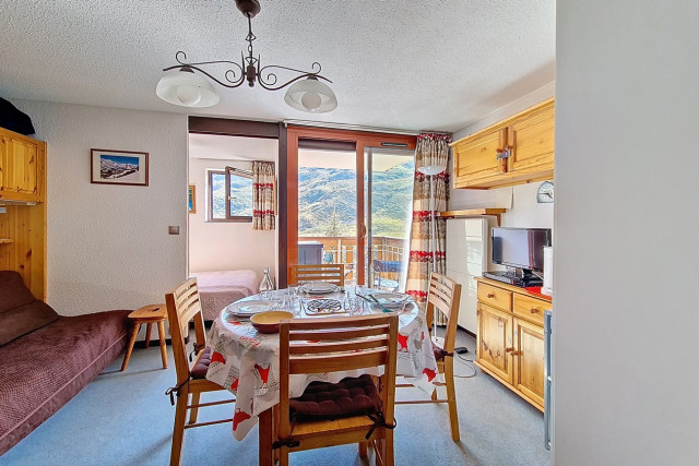 _agence-des-belleville_lv_images__lot_0000071080_02_29538882 _agence-des-belleville_lv_images__lot_0000071080_02_29538882