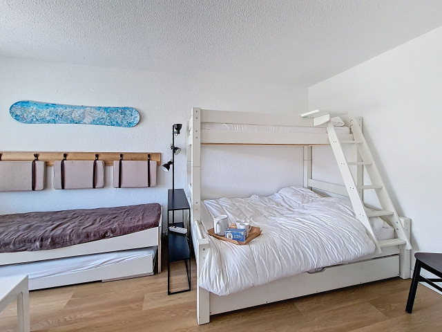 _agence-des-belleville_lv_images__lot_0000071097_08_29850611