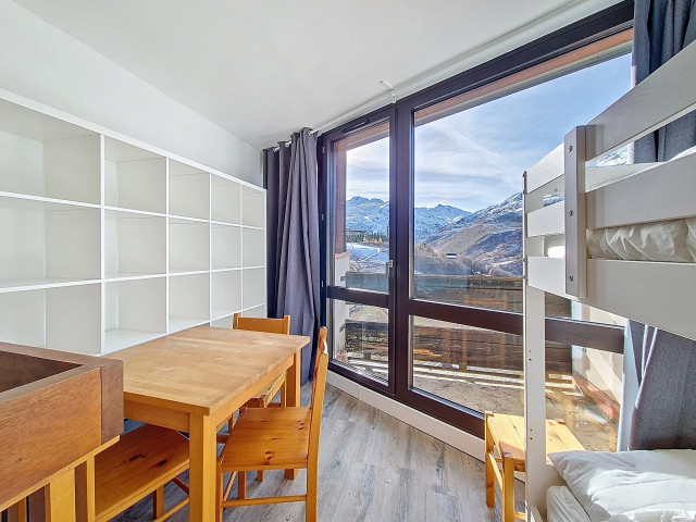 _agence-des-belleville_lv_images__lot_0000071124_10_29694245 _agence-des-belleville_lv_images__lot_0000071124_10_29694245