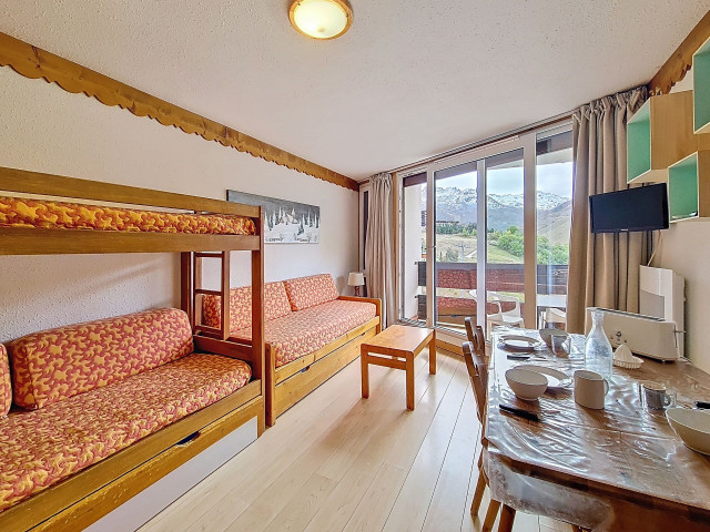 _agence-des-belleville_lv_images__lot_0000071181_01_30173613