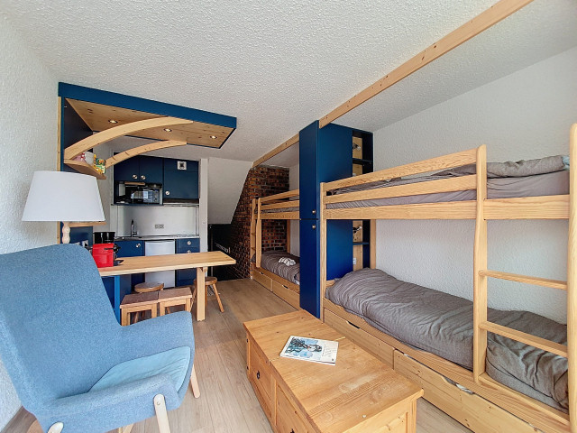 _agence-des-belleville_lv_images__lot_0000071185_01_30188239