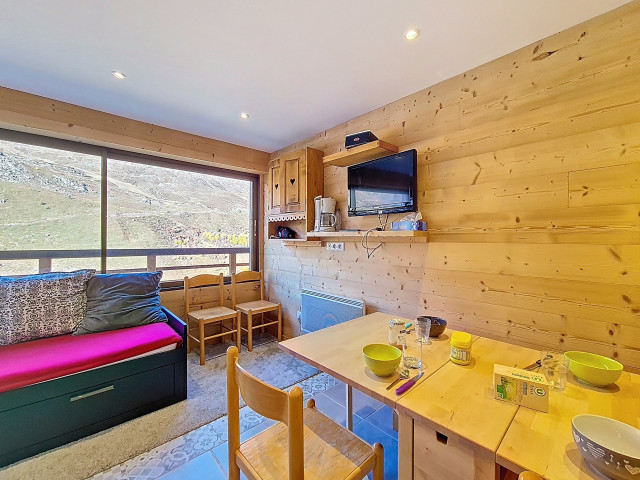 _agence-des-belleville_lv_images__lot_0000071190_05_29671630 _agence-des-belleville_lv_images__lot_0000071190_05_29671630