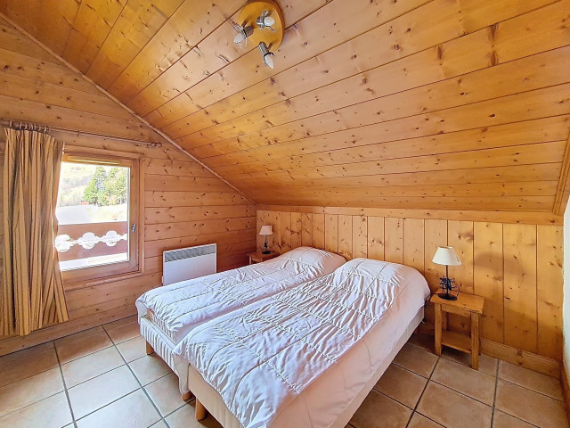 _agence-des-belleville_lv_images__lot_0000071205_13_27500086 _agence-des-belleville_lv_images__lot_0000071205_13_27500086