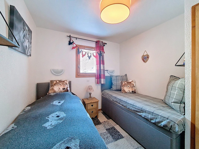 _agence-des-belleville_lv_images__lot_0000071217_10_28916474 _agence-des-belleville_lv_images__lot_0000071217_10_28916474