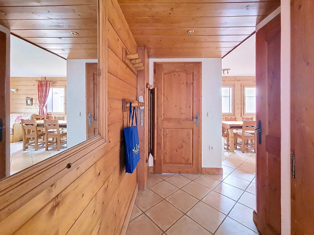 _agence-des-belleville_lv_images__lot_0000071227_14_28360807 _agence-des-belleville_lv_images__lot_0000071227_14_28360807