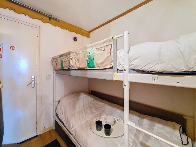 _agence-des-belleville_lv_images__lot_0000071230_11_30115513